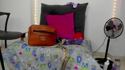 tinas_smith online show from 04-03-26, 01:53