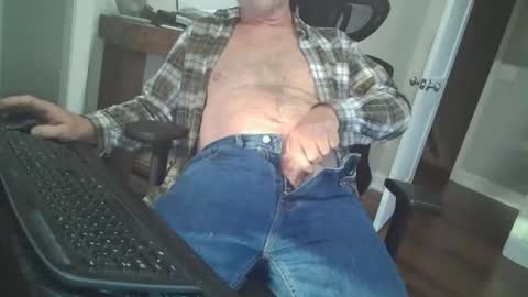 Snapshot of tincup430 chatting on 11-18-25, 12:20 5 day load on deck online show from 11-18-25, 12:20