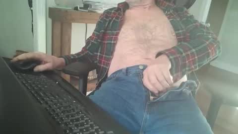 Snapshot of tincup430 chatting on 01-12-26, 01:05 5 day load on deck online show from 01-12-26, 01:05