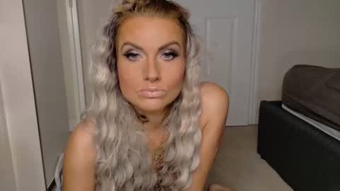 tinkerbell822 online show from 02-17-26, 09:06