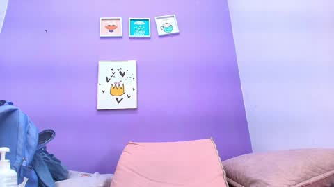 Snapshot of tinkerbell_1 chatting on 01-09-25, 10:41 tinkerbell online show from 01-09-25, 10:41