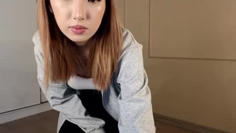 Tina online show from 09-26-25, 04:05