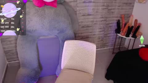 Snapshot of tinna__hottie chatting on 05-17-26, 10:22 Tinna Goddess online show from 05-17-26, 10:22