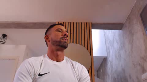 tinoclandestino online show from 02-02-25, 03:07