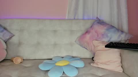 Snapshot of tiny_cora chatting on 12-30-24, 07:32 tiny_cora online show from 12-30-24, 07:32