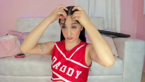 Snapshot of tiny_cora chatting on 01-11-25, 10:51 tiny_cora online show from 01-11-25, 10:51