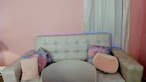 Snapshot of tiny_cora chatting on 01-25-25, 04:46 tiny_cora online show from 01-25-25, 04:46