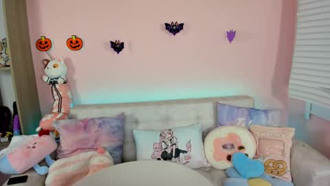 Snapshot of tiny_cora chatting on 10-01-25, 04:35 tiny_cora online show from 10-01-25, 04:35