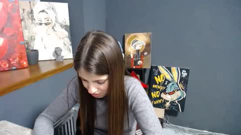 Gloria online show from 12-19-25, 07:37