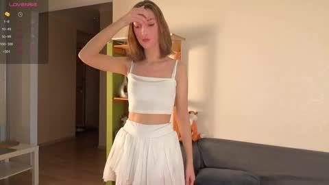 Lily online show from 09-21-25, 01:24