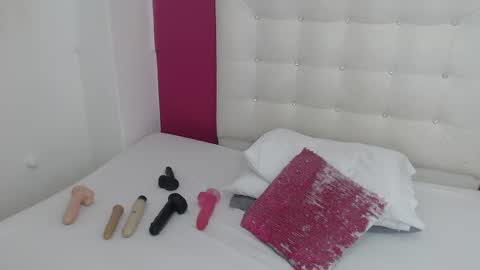 tiny_whore18 online show from 03-08-25, 05:38