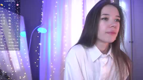 Snapshot of tinyanie chatting on 01-16-26, 06:28 Annie online show from 01-16-26, 06:28