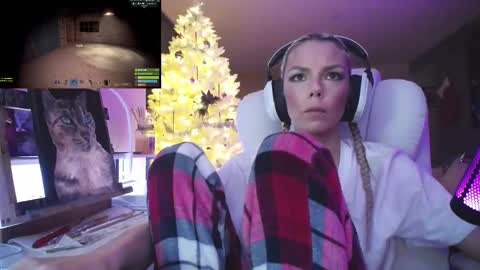 Snapshot of tinykylie chatting on 01-10-26, 04:47 stage Kylie Sinner brand CLITBAIT online show from 01-10-26, 04:47