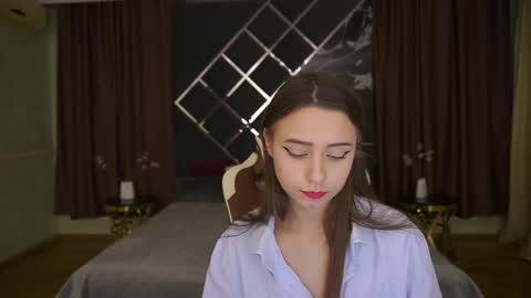 tinynataliee online show from 12-13-25, 09:53