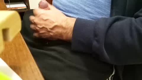 Snapshot of tiobelo chatting on 01-03-25, 11:44 tiobelo online show from 01-03-25, 11:44