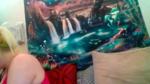 Snapshot of tipthekittenxo chatting on 03-01-26, 02:13 tipthekittenxo online show from 03-01-26, 02:13