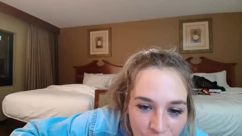 Whiskey Girl online show from 09-15-25, 01:16