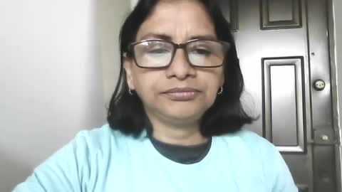 Snapshot of titssmall123 chatting on 06-30-26, 02:29 Ester online show from 06-30-26, 02:29