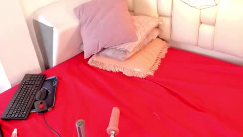 Tivizay online show from 02-26-25, 02:25