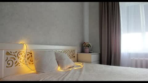 Snapshot of tixxxy chatting on 02-22-25, 11:35 Maria online show from 02-22-25, 11:35