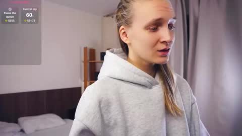 Mary online show from 12-05-25, 06:22