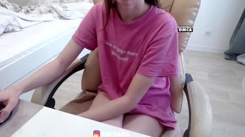 Arina online show from 12-05-25, 09:51