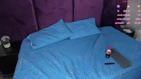 Snapshot of tokio_petit chatting on 10-04-25, 04:21 Tokio online show from 10-04-25, 04:21