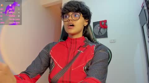 Snapshot of tokyo_uwu chatting on 01-15-25, 06:54 sofi 3 online show from 01-15-25, 06:54