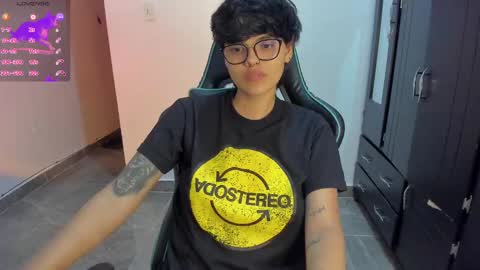 Snapshot of tokyo_uwu chatting on 01-19-25, 06:53 sofi 3 online show from 01-19-25, 06:53