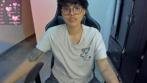 Snapshot of tokyo_uwu chatting on 01-27-25, 06:09 sofi 3 online show from 01-27-25, 06:09