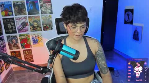 Snapshot of tokyo_uwu chatting on 12-01-25, 05:23 sofi 3 online show from 12-01-25, 05:23