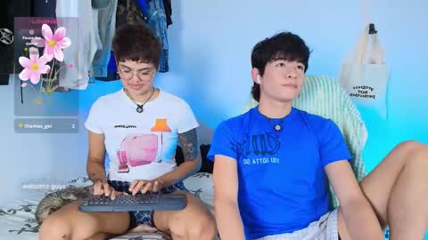 Snapshot of tokyo_uwu chatting on 12-05-25, 03:59 sofi 3 online show from 12-05-25, 03:59