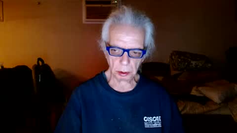 tom112292014 online show from 01-06-25, 02:58