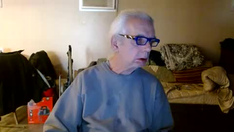 tom112292014 online show from 02-26-25, 07:05