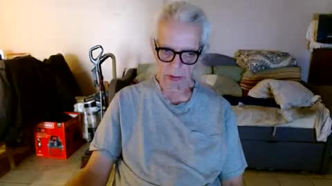 tom112292014 online show from 09-21-25, 01:46