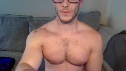 Snapshot of tom90ukx chatting on 02-06-25, 01:54 tom90ukx online show from 02-06-25, 01:54