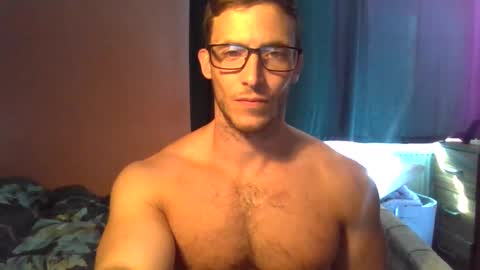 Snapshot of tom90ukx chatting on 09-22-25, 12:40 tom90ukx online show from 09-22-25, 12:40