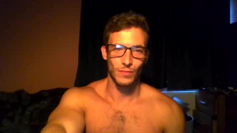 Snapshot of tom90ukx chatting on 09-26-25, 05:39 tom90ukx online show from 09-26-25, 05:39