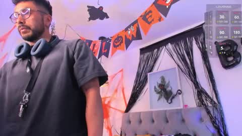 Master of pleasure online show from 10-26-25, 12:22