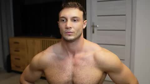 Tom online show from 09-11-25, 06:19