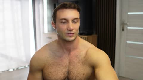 Tom online show from 09-25-25, 07:01