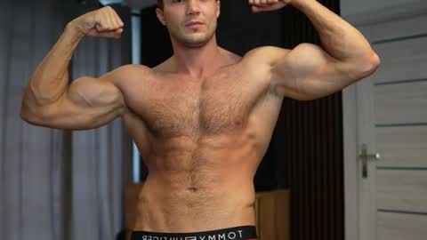 Tom online show from 09-26-25, 03:38