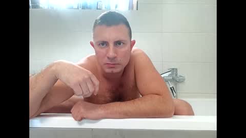 tom_horny84 online show from 01-22-25, 11:56