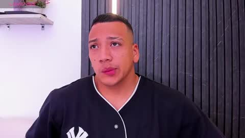 Tom muscle1 online show from 10-07-25, 11:51