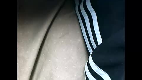 Snapshot of tomas0000 chatting on 01-29-25, 06:50 thomi online show from 01-29-25, 06:50