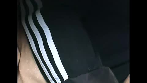 Snapshot of tomas0000 chatting on 03-04-25, 08:24 thomi online show from 03-04-25, 08:24