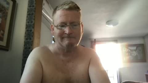 Hola online show from 12-23-24, 04:39