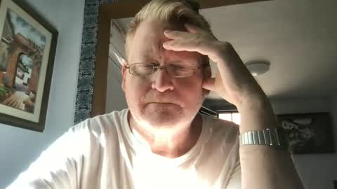 Hola online show from 01-22-25, 09:32