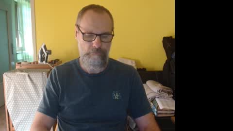 Tomas Milian online show from 09-28-25, 01:27