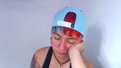Snapshot of tomboyblue chatting on 12-21-24, 08:10 Blue online show from 12-21-24, 08:10